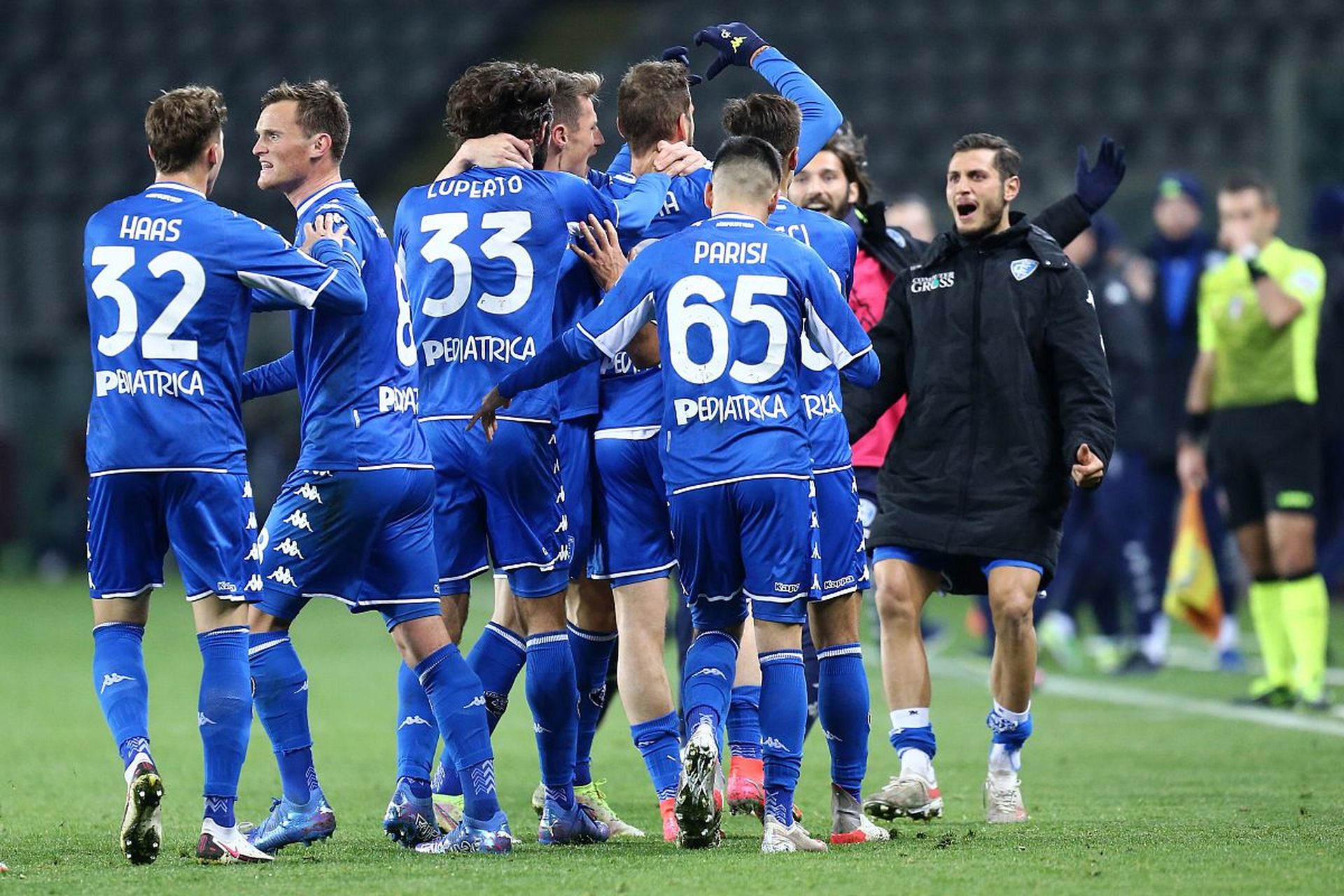 了球队的稳 了球队的稳